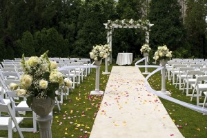 Backyard-Wedding-300x200.jpg