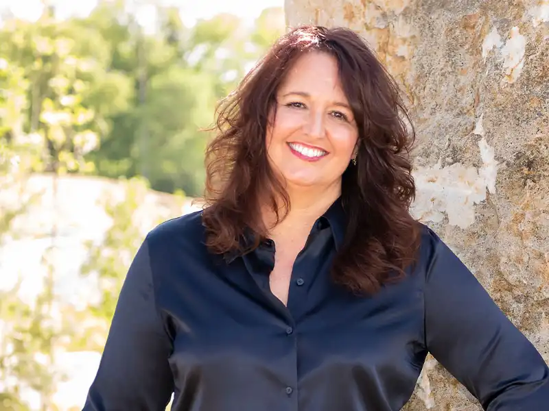 Shelly Tausch Portrait