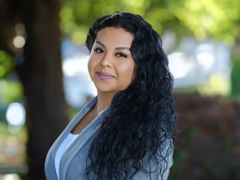 Liz Mendoza Portrait