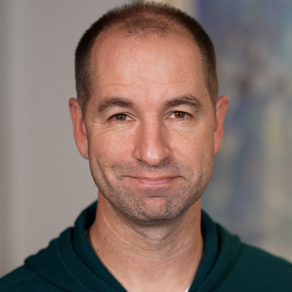Mike Kelly Communications, Media & Marketing Portrait