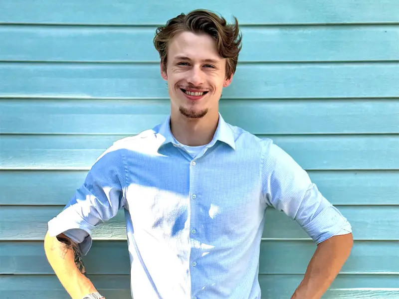 Finn Maenza Portrait