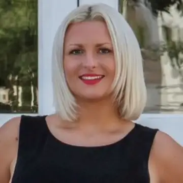 Stephanie Collins