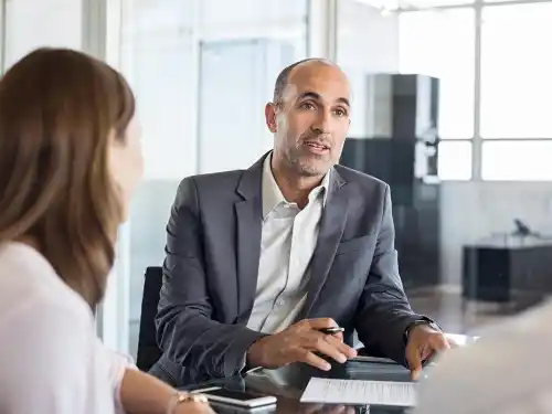 Why Financial Institutions Should Stop Using Multiple Insurance Brokers