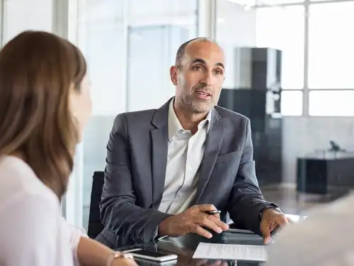 Why Financial Institutions Should Stop Using Multiple Insurance Brokers