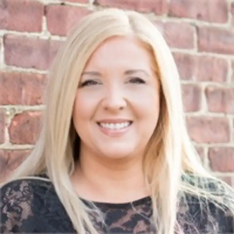 Amy Nuzum Portrait