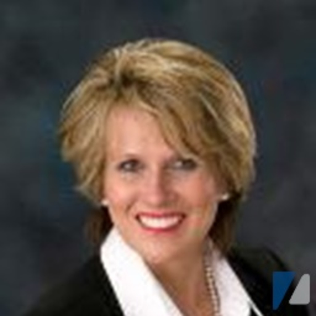 Rebecca Carlson Commercial Lines Digital Sales Portrait