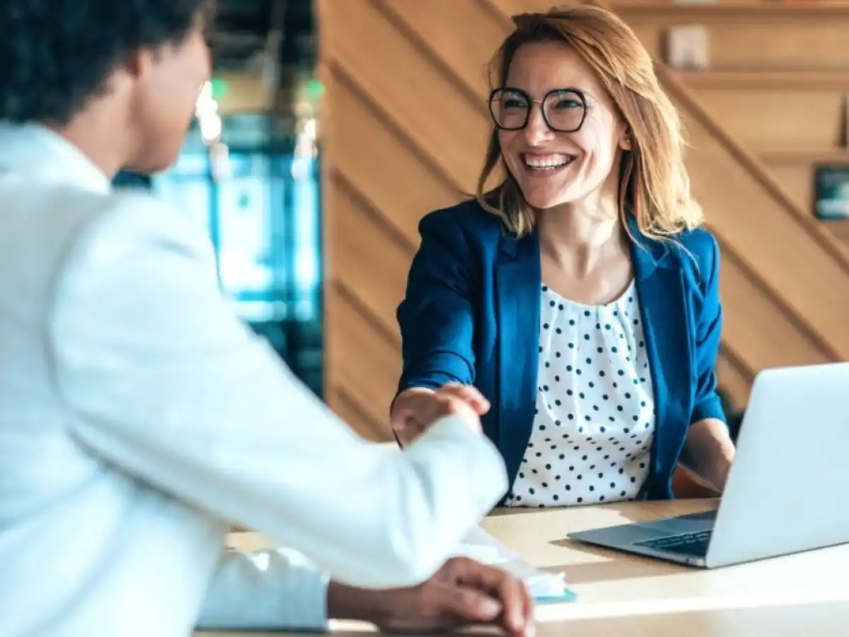 How to an Insurance Broker Expert Shares Pros and Cons