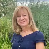 Contact Deb Sutter