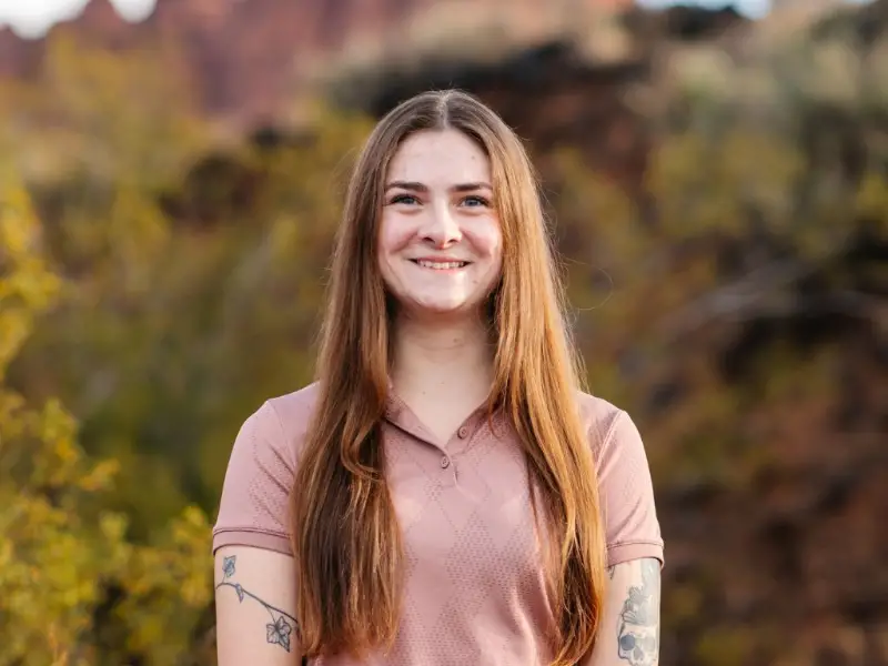 Alayna Hunt Portrait