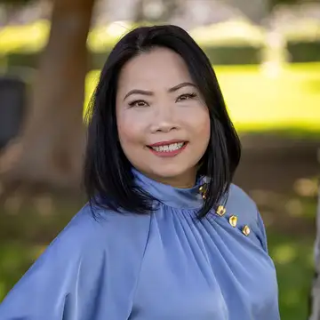 Holly Snyder