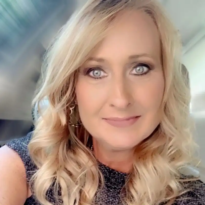 Jennifer Skinner Portrait